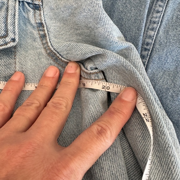 Levi's Light Blue Denim Jean Jacket Women's XL Excellent EUC - Picture 8 of 8